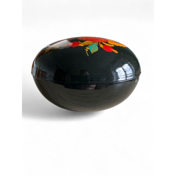 Vintage Hand-Painted Russian Lacquer Trinket Dish With Floral Design - Picture 2 of 5